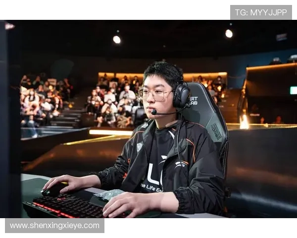 以Zeus上单为核心解析如何在对线期掌控局势并带领队友走向胜利