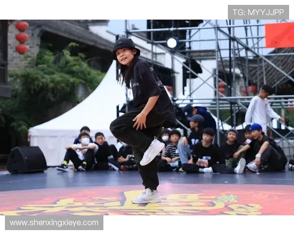 南京街舞队荣登全国速度排行榜第二名引发热议 南京街舞队荣登全国速度排行榜第二名引发热议