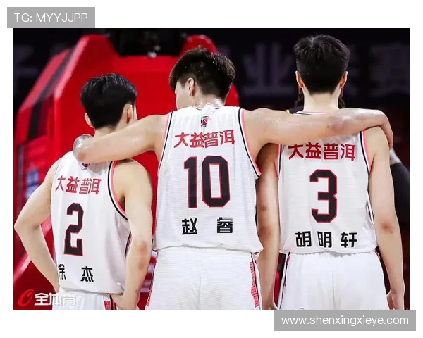 任骏飞领衔广东男篮奋战新赛季展现实力与团队精神的精彩旅程